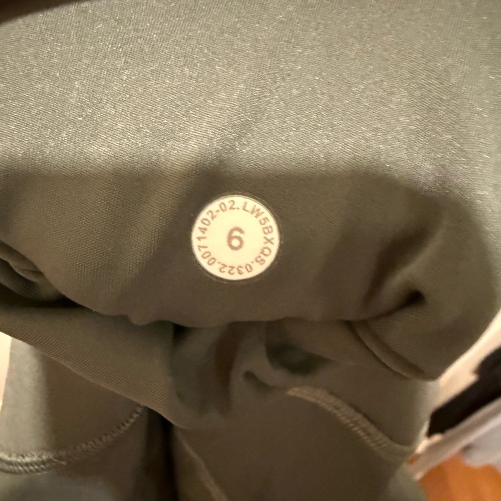 LULULEMON WOMENS FAST AND FREE HIGH-RISE TIGHT 25" SMOKED SPRUCE SZ 6 - Picture 12 of 12
